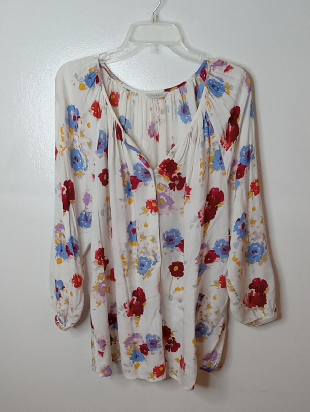 Lucky Brand Women's 1X Cream Floral Button-Up Peasant Blouse